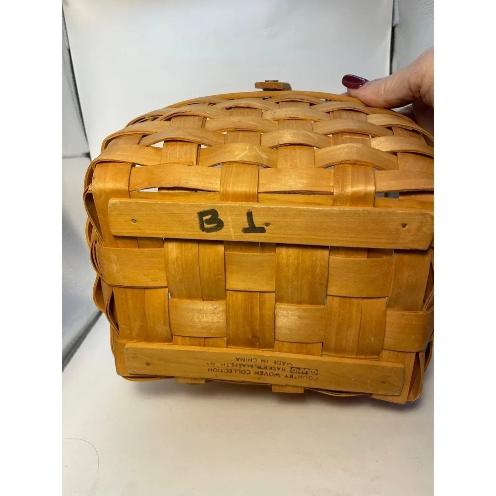 Vintage Longaberger Basket Single Handle 9x5x5 rectangle 1992